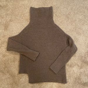 Aritzia Mika Sweater XS